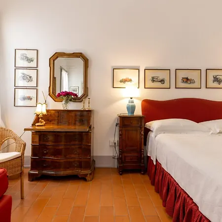 Palazzo Farini 4 شقة