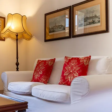 شقة Palazzo Farini 4 *