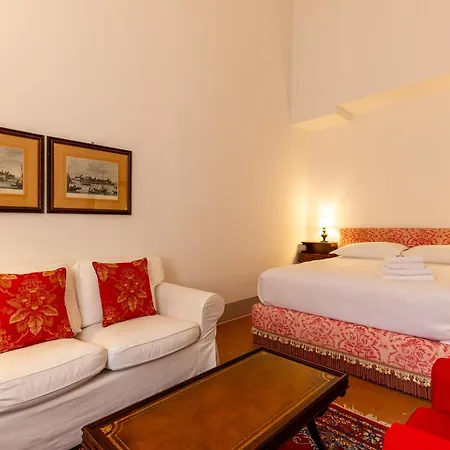شقة Palazzo Farini 4 رافيننا